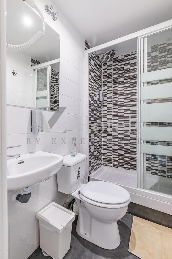 Ayz Sierra De Meira - Auto Check-In Property (Adults Only) มาดริด ภายนอก รูปภาพ